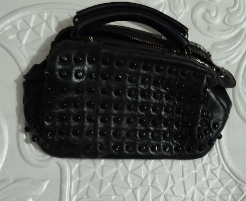 Sotiladi! Qora rangli sumka ayyolar sumkasi