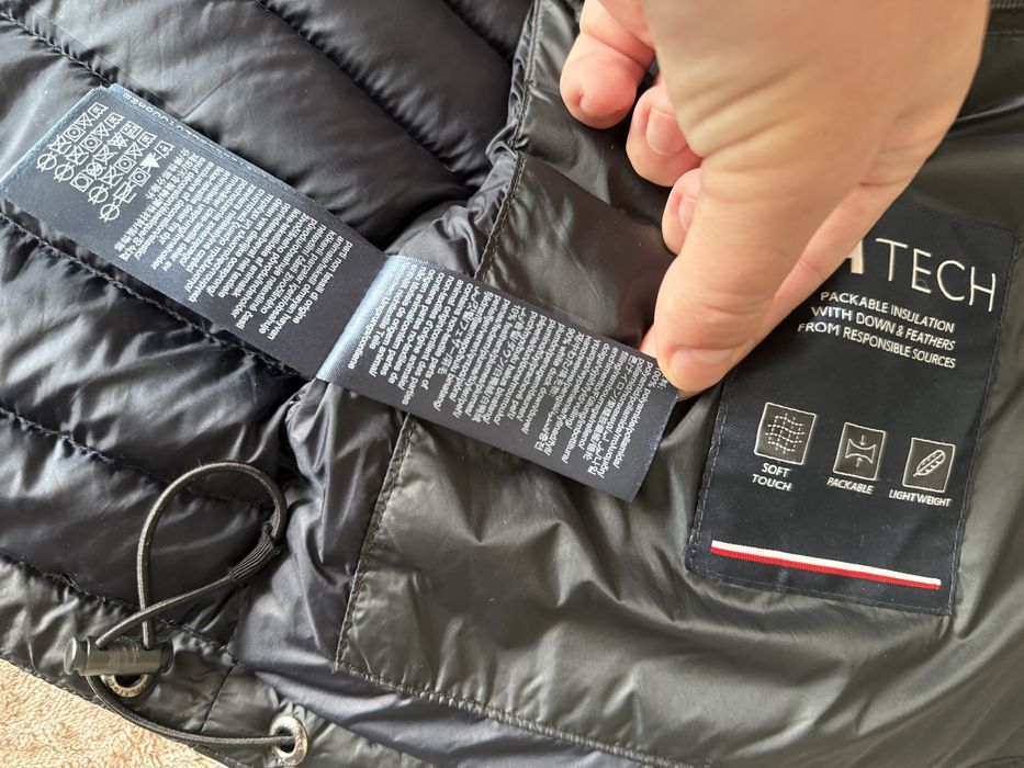 Tommy Hilfiger jacheta puf packable bleumarin  M in stare foarte buna