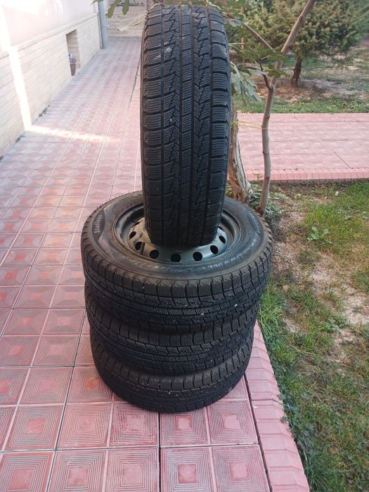 Автошина с диском. NEXEN WINGUARD ise 185/65R14 хорошом сочетанием