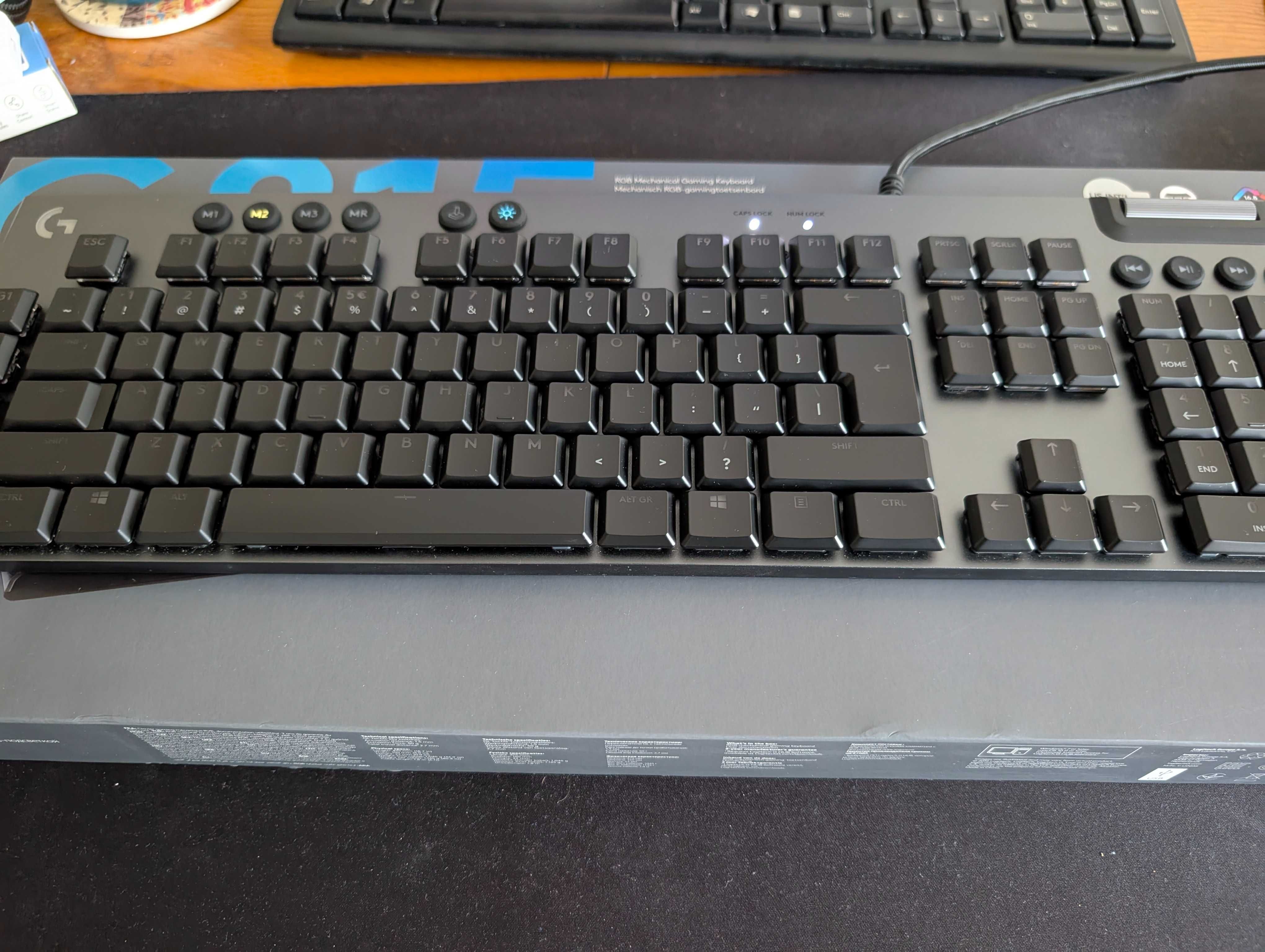 Геймърска механична клавиатура Logitech G815 Tactile нископрофилна
