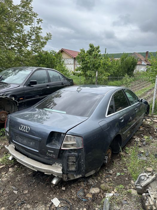 Dezmembrez audi a8 d3