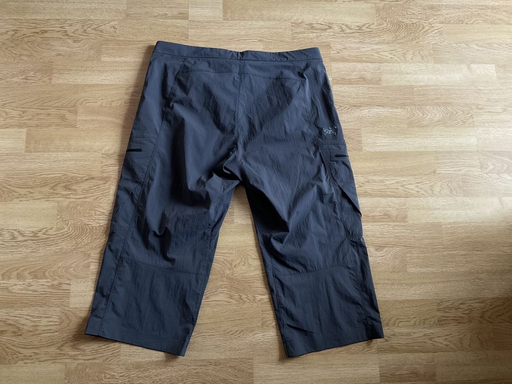 Pantaloni originali Arcteryx outdoor ca noi