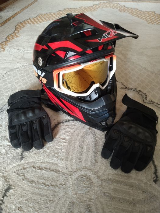 мотоциклетный шлем