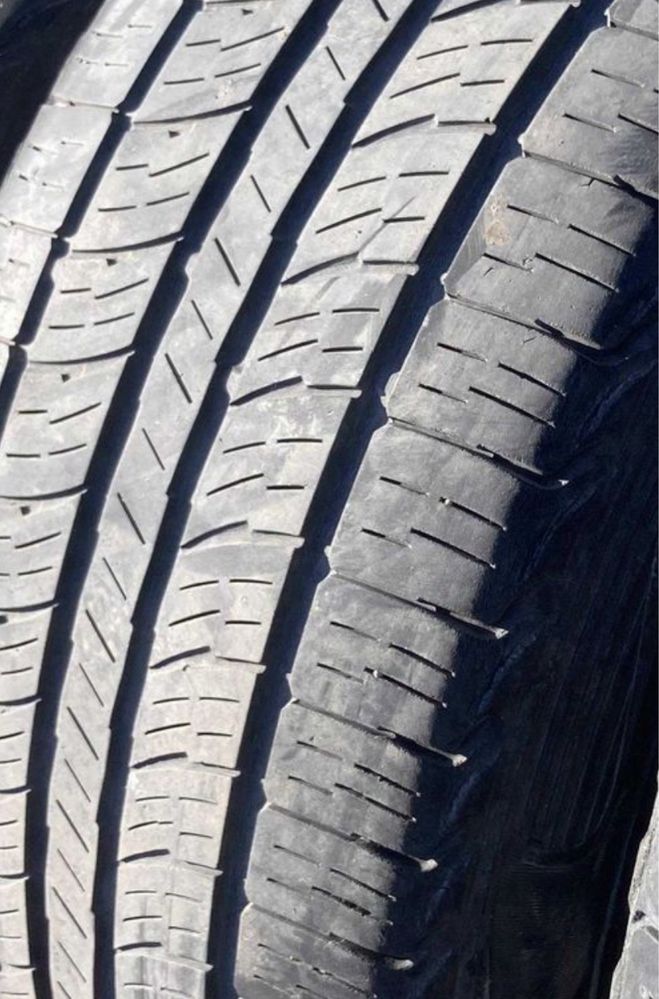 275/55/22 DUNLOP 4 бр 440 лв