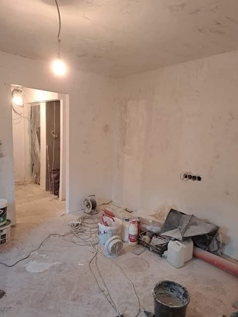 Executām renovări apartamente la cheie