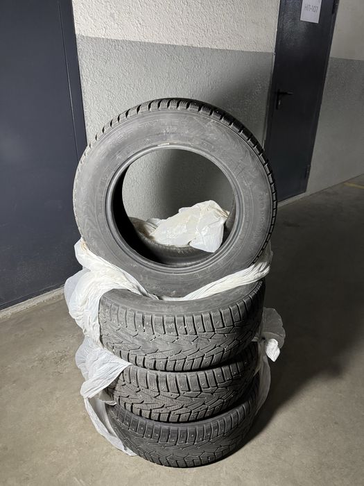 Зимние шины Nokian Nordman 7 205/65 R16 99T с шипами