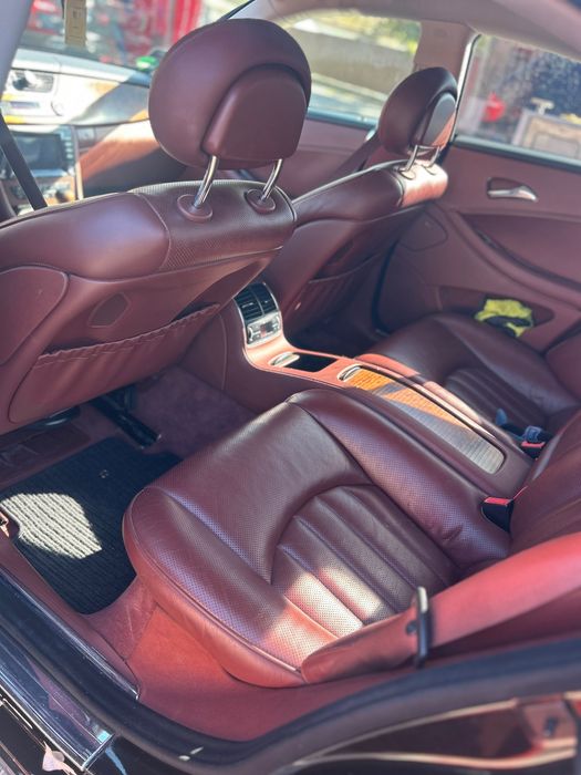 Vand Sau Schimb Mercedes CLS