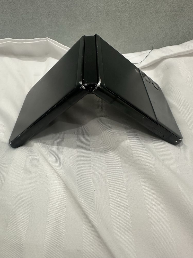 Продам samsunf z fold 3