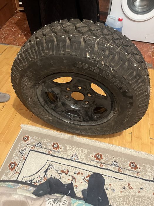 Зимний балон сатылады 1штук  багасы 20мын тенге