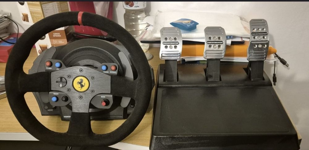 Vand thrustmaster t300 alcantara edition