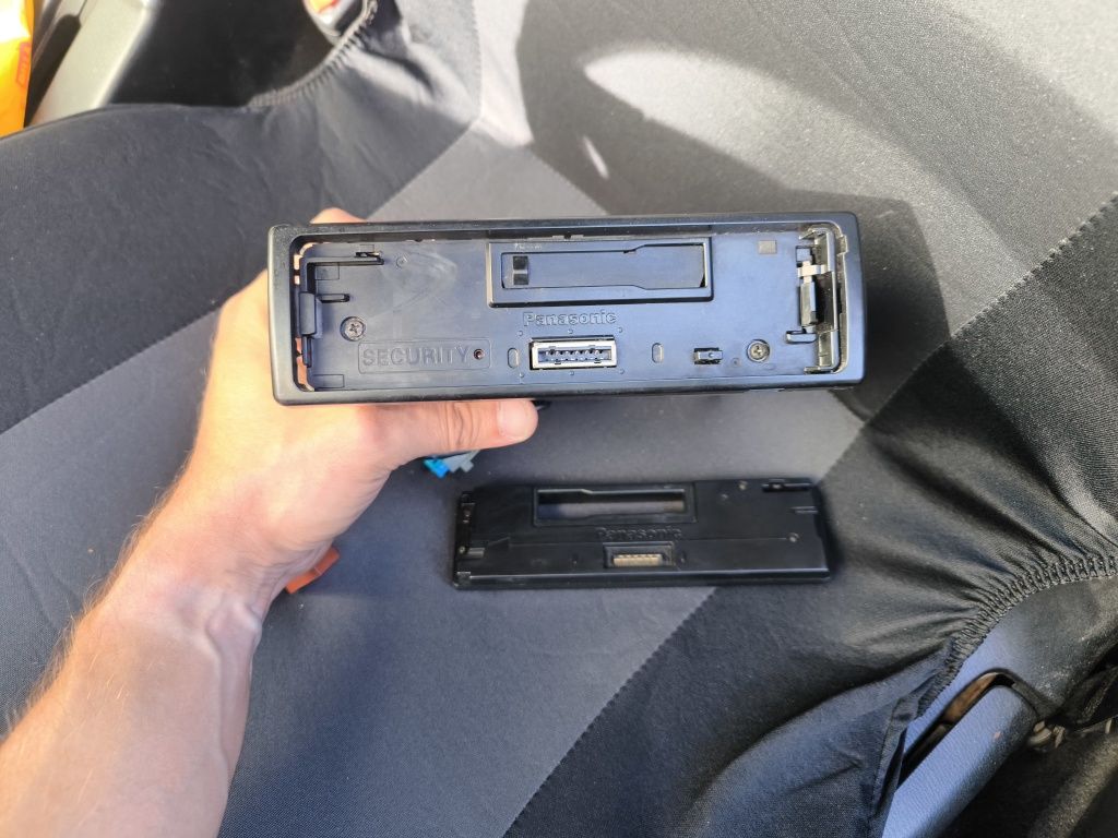 Авторисийвър,плеър Авторадио Panasonic
