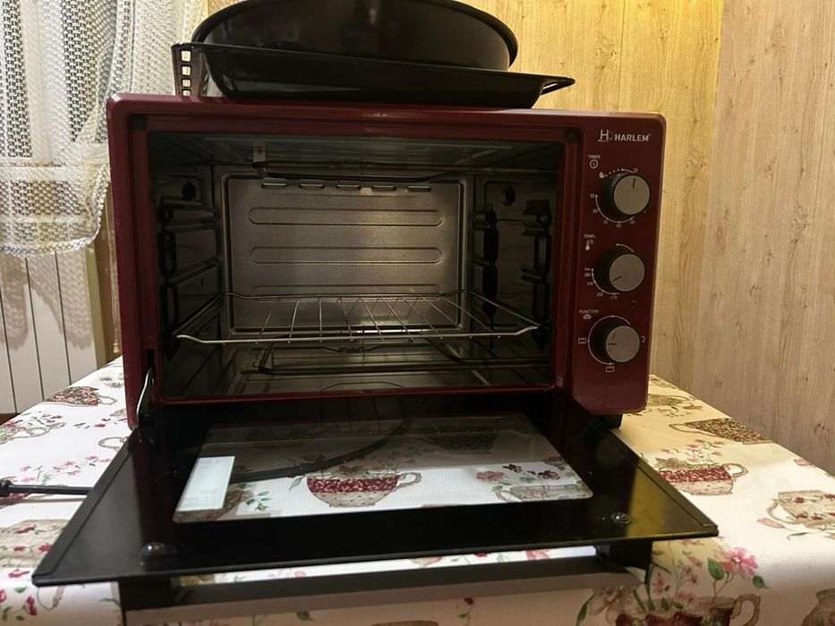Продам электро  печь ,новая