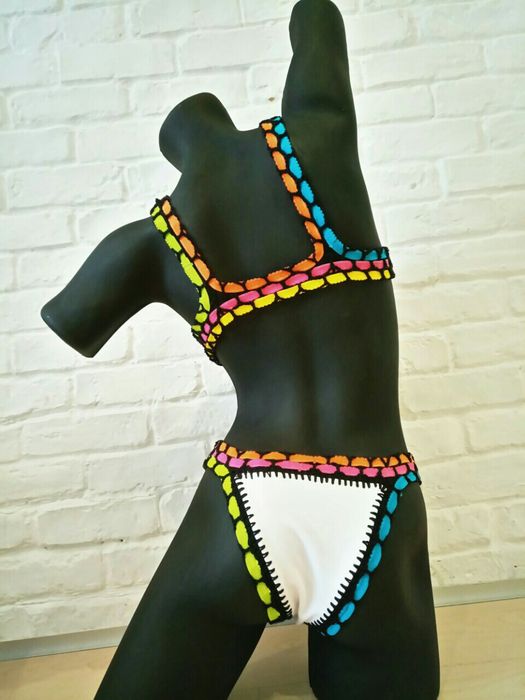 Дизайнерски дамски бански