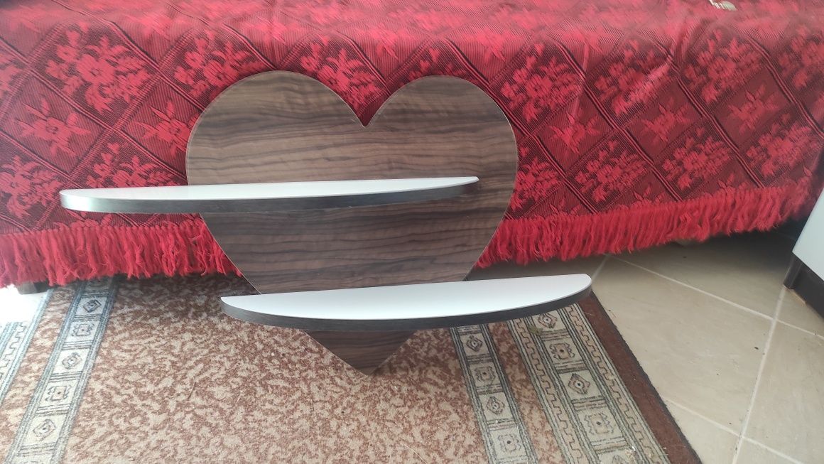 Рафтове за стена и други