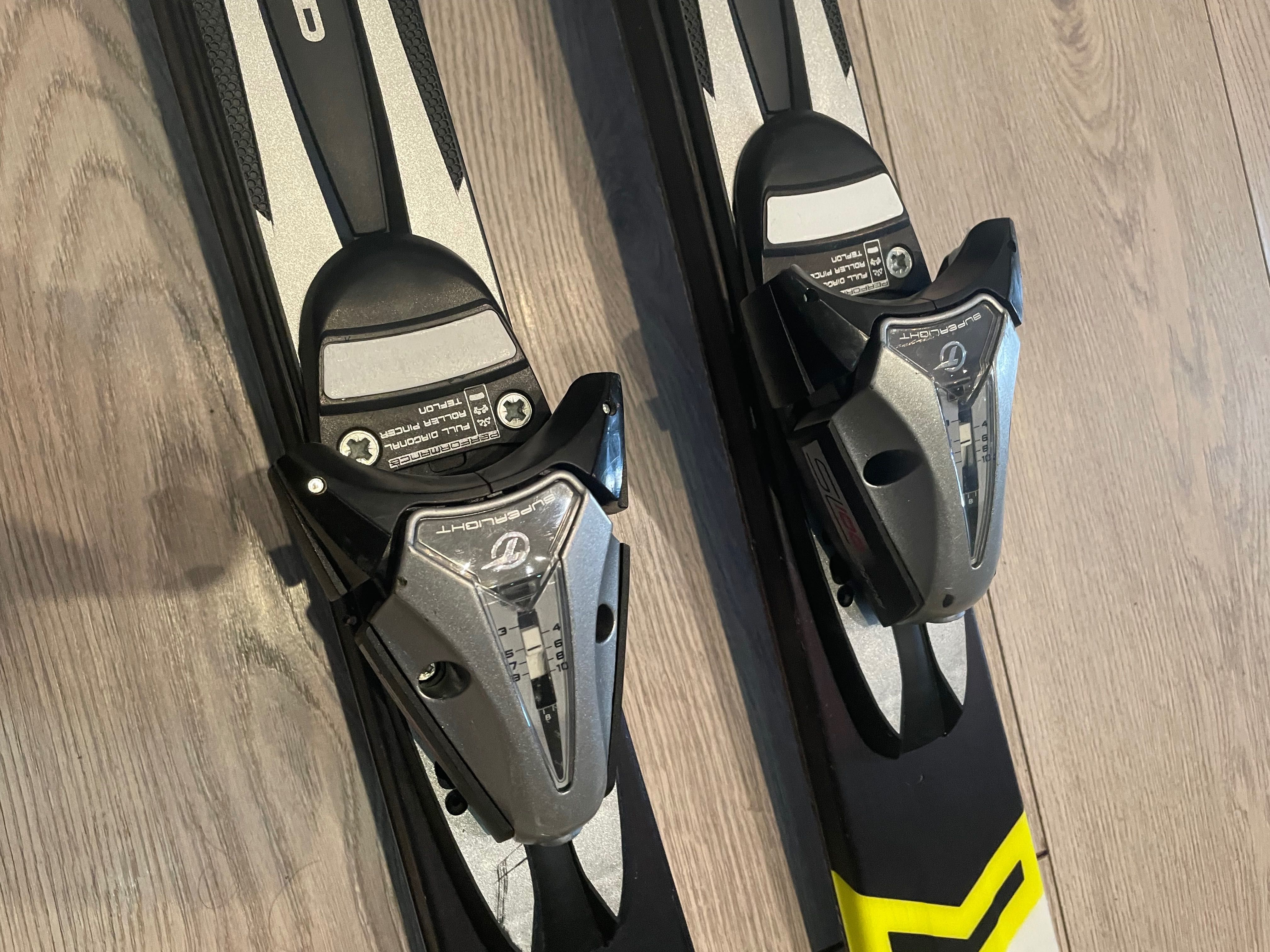 Ski-uri HEAD Shape 3.0
