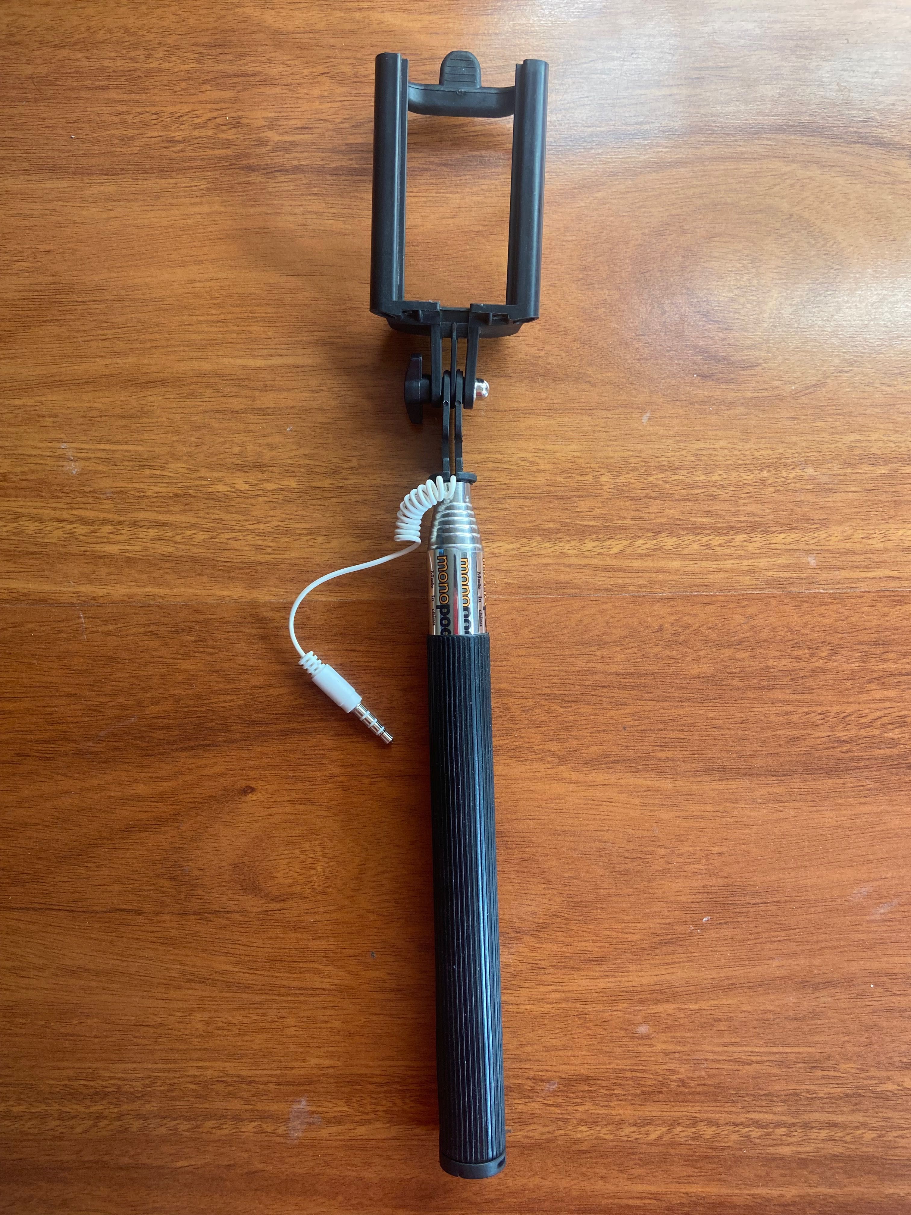 Selfie stick cu mâner din cauciuc