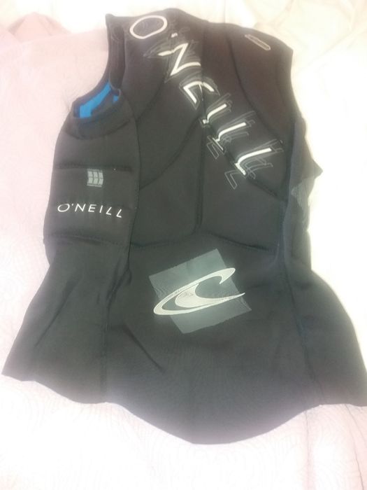 Гидрожилет "унисекс", новый, идеален для кайта, SUP-доски и т.д.