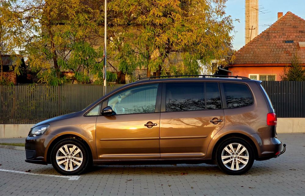 Touran / 2.0 Diesel / 140 CP / 7 locuri/ inmatriculat