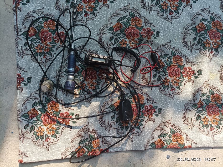 De vanzare ,4 genti aluminiu , bare transversale , statie auto Avanti