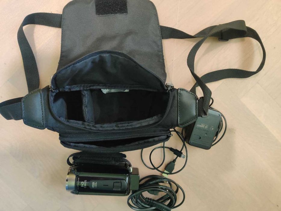 Цифрова видеокамера Canon LEGRIA HF R506, black