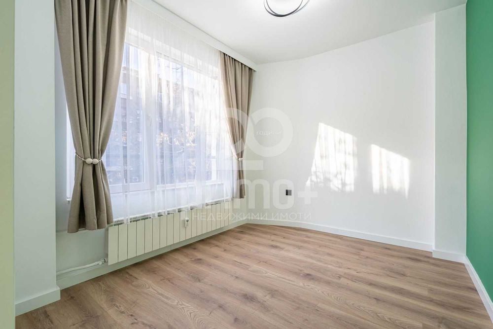 Продава се Тристаен апартамент в София, Медицинска академия - 77 кв.м за 4143 €/кв.м - Снимка #8