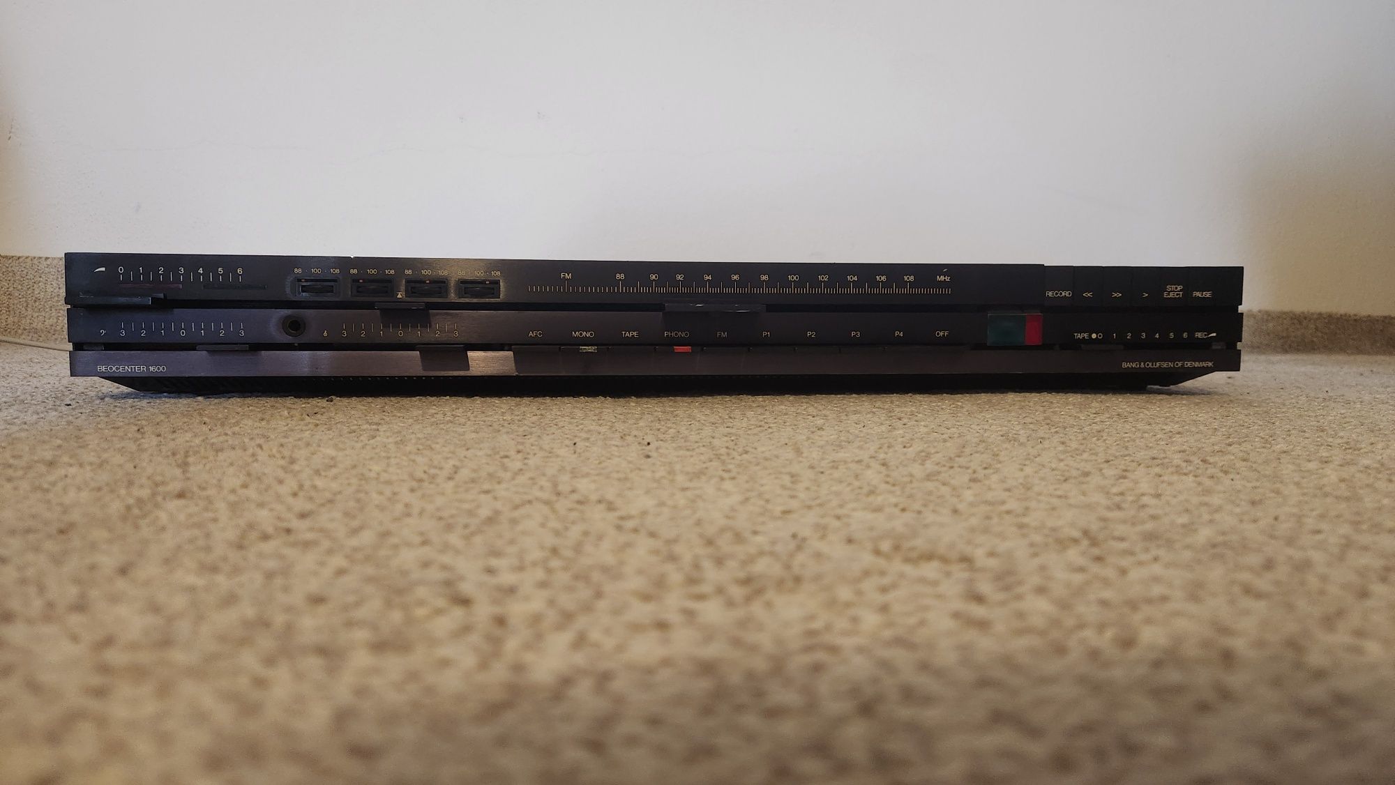 bang & olufsen beocenter 1600