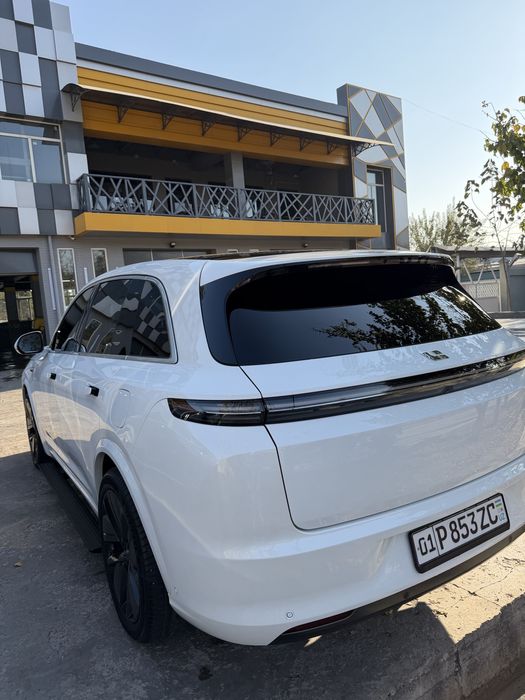 L7 Max sotilada oq ga qora salon 2023 yil