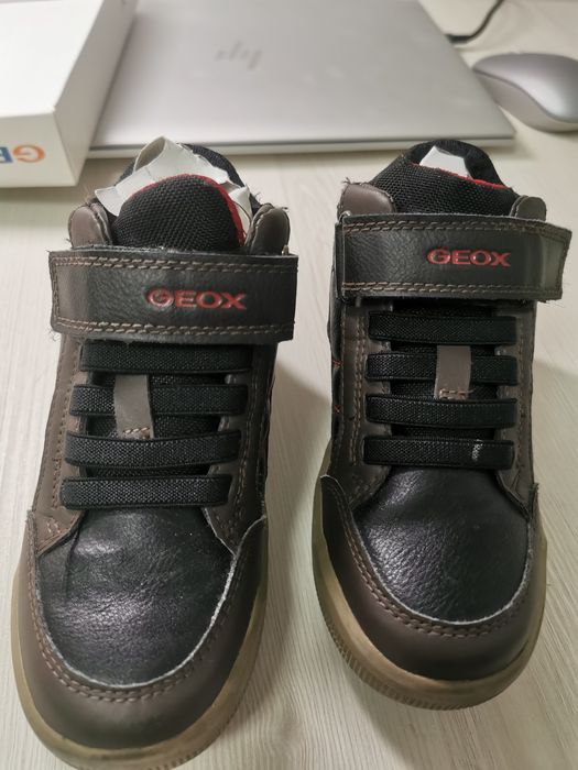 Ghetute Geox nr 27 baieti