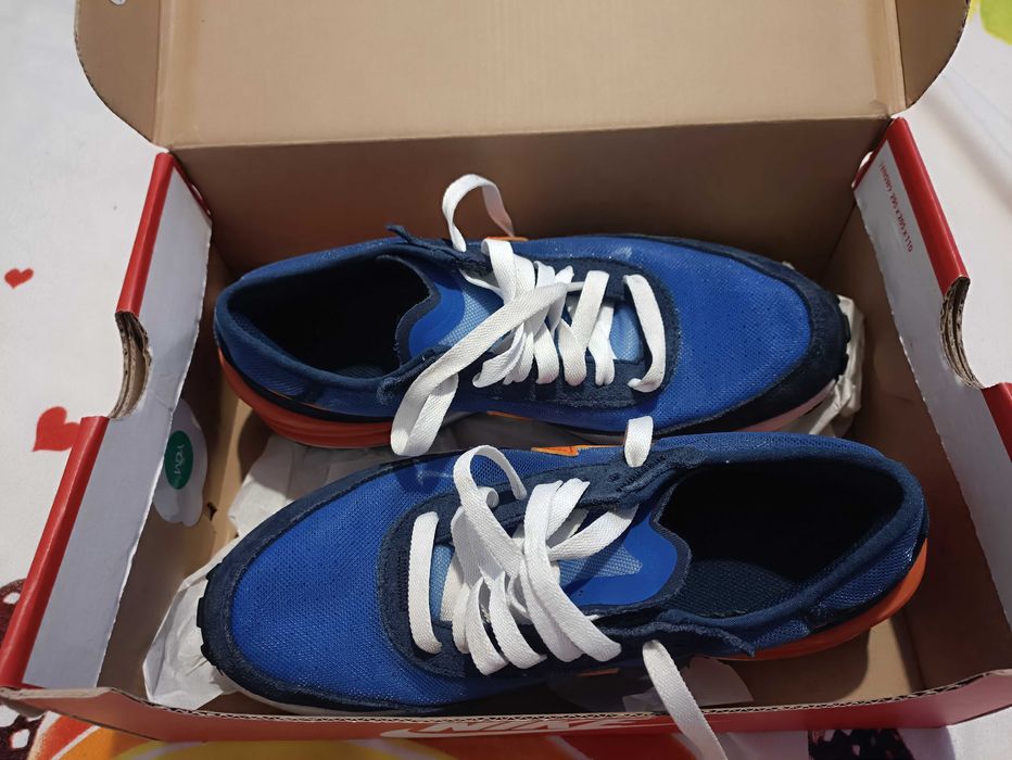 Adidași Nike ca noi