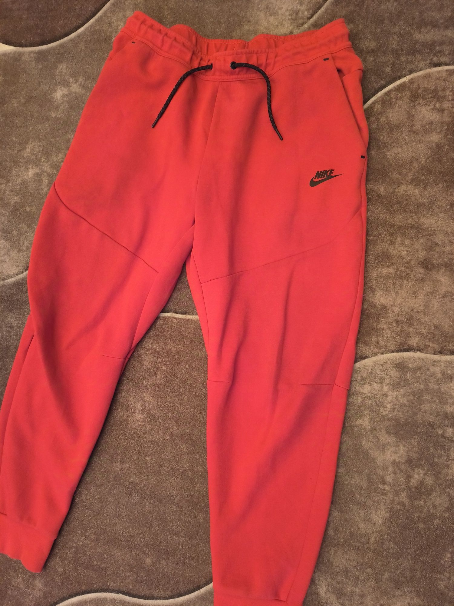 Nike Tech Fleece долнище L размер