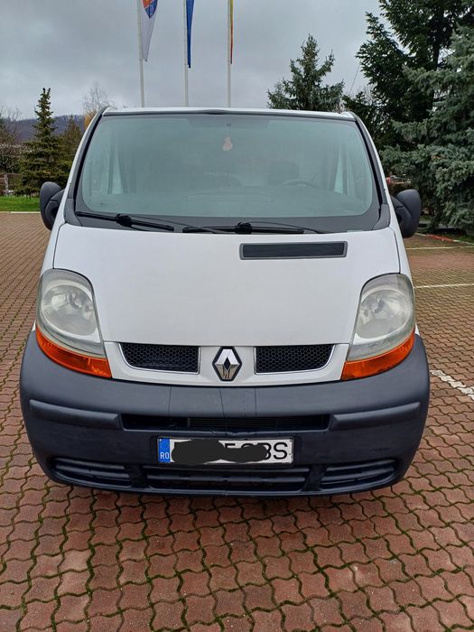 Vind Renault trafic înmatriculat Ro ofer fiscal pe loc la vânzare