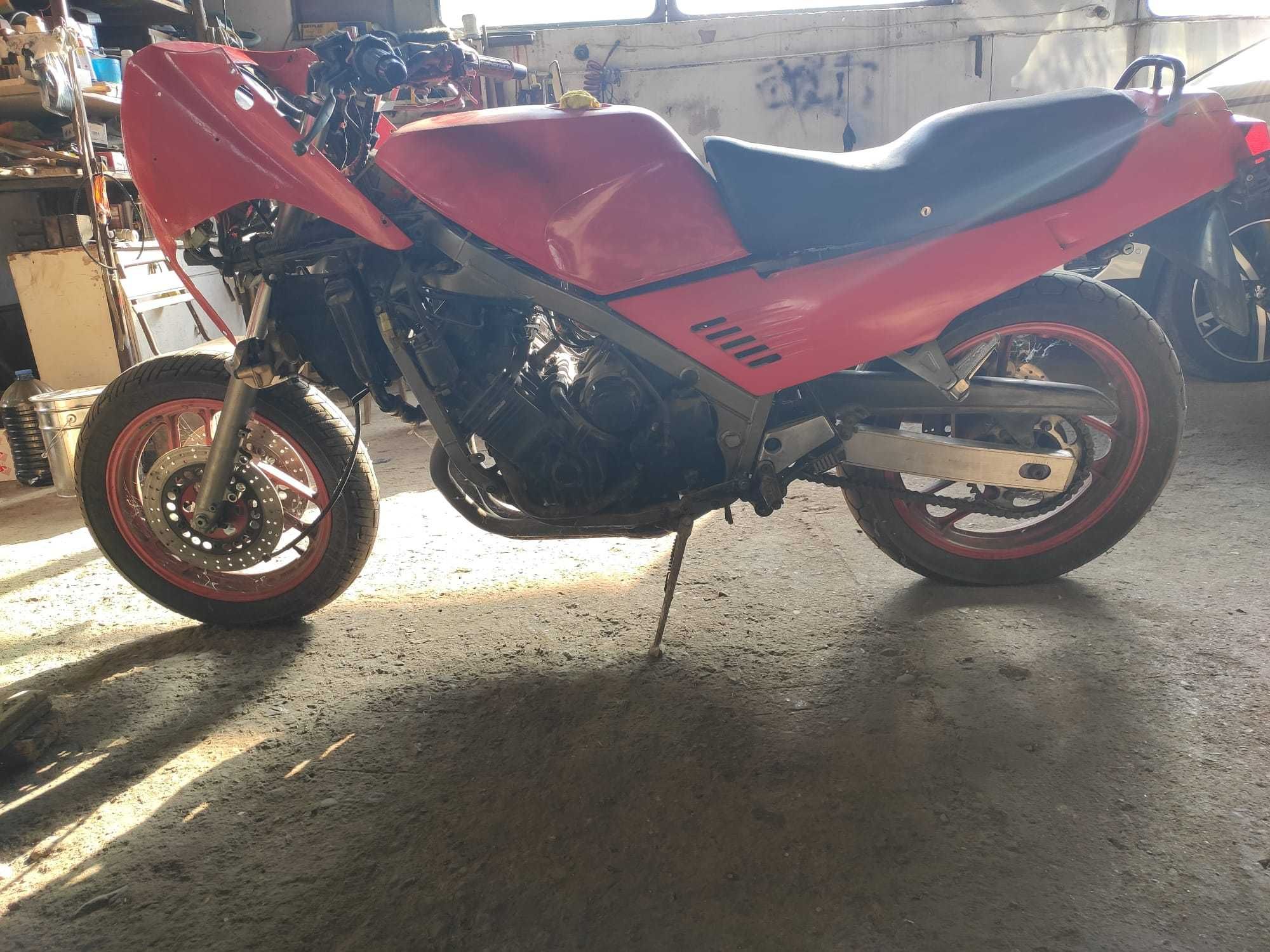 Мотор Yamaha FZ 750