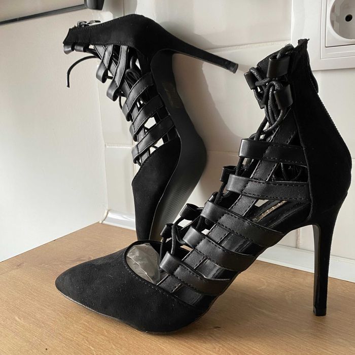 NOU Pantofi cu toc stiletto negri cu siret de dama 36