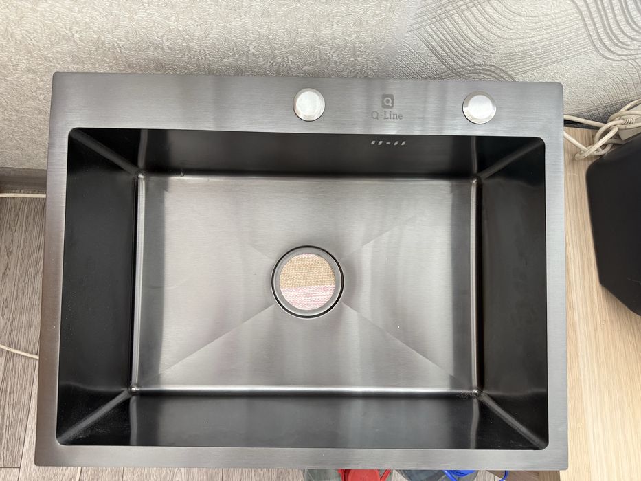 Продам раковину для Кухни