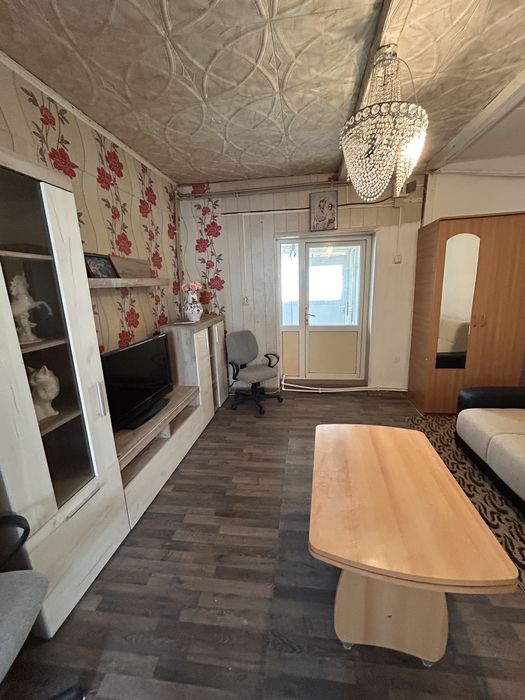 Inchiriez garsoniera si apartament