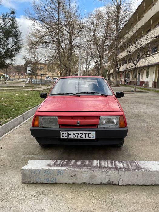 Автомобиль ваз 2109