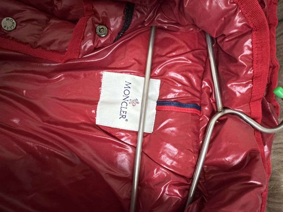 Geaca dama Moncler puf, purtata de cateva ori, stare perfecta !