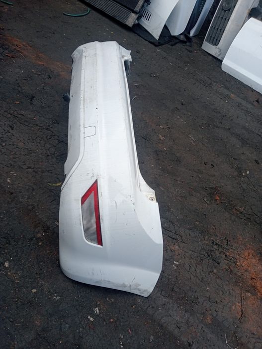 Bara spate Ford focus 2 facelift hatcbac 2009