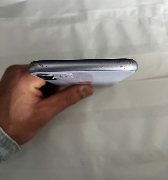 Iphone 11 întreținut
