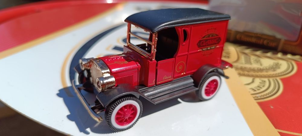 Метална количка двуетажен автобус