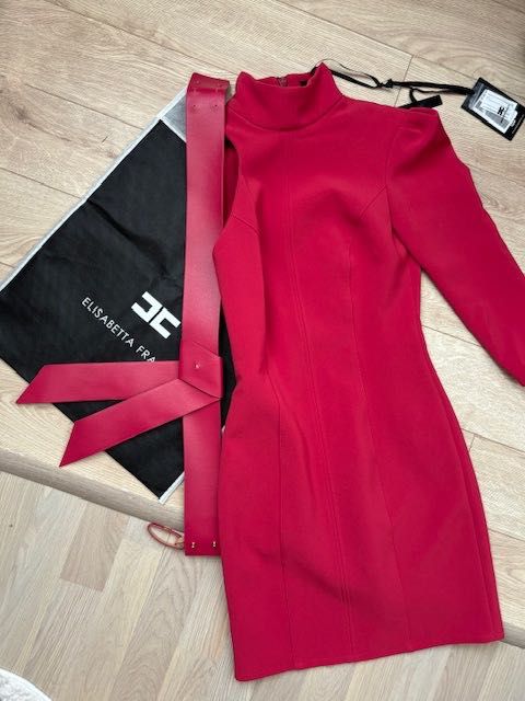 Elisabetha Franchi нова рокля размер С