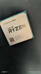 Procesor AMD Ryzen 5 2400G cu grafică Radeon Vega