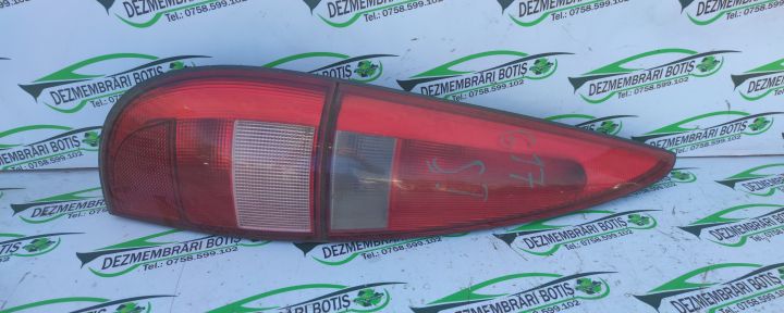 Lampa / Tripla stop stanga pe aripa /617 Renault Laguna prima generat