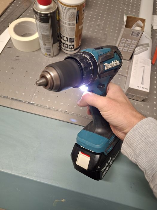 Makita DHP485 18v (insurubat-gaurit-percutie)