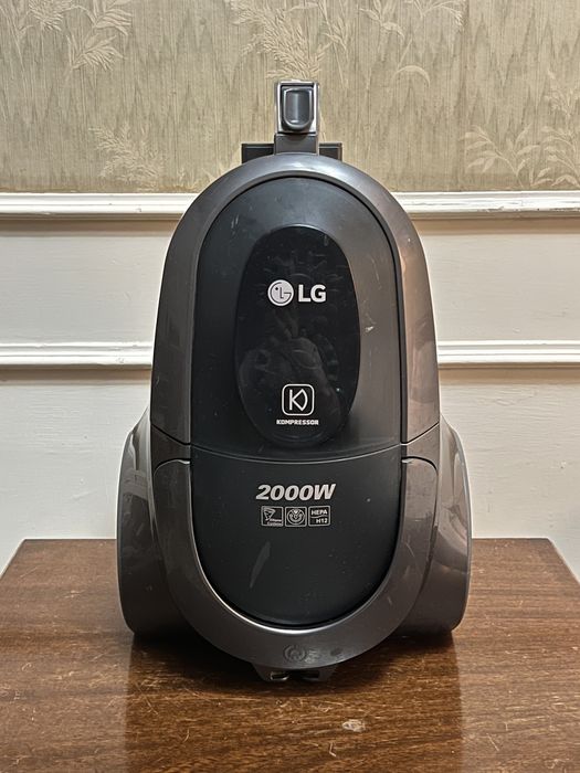 Пылесос LG VK76W02HY