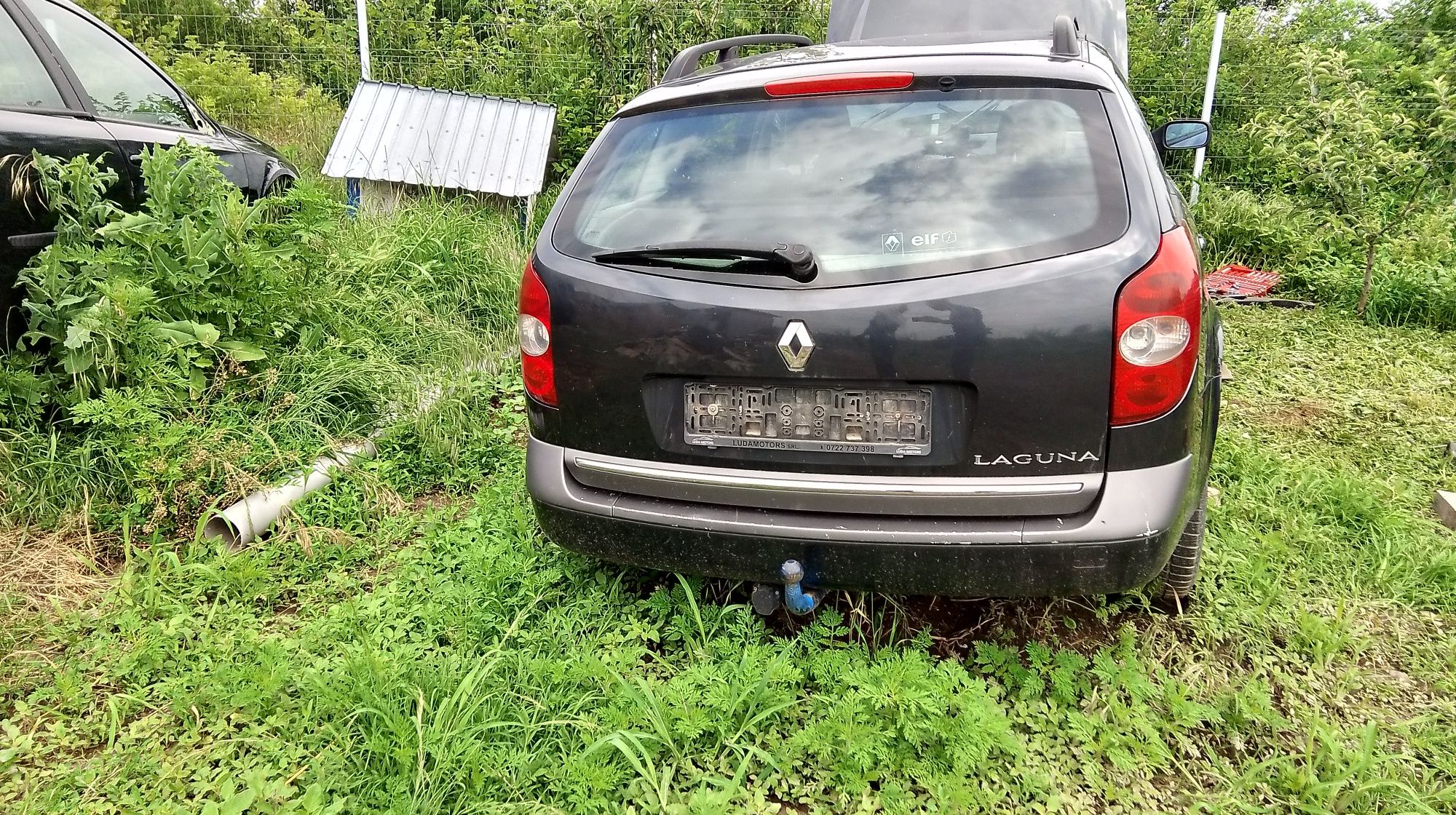 Dezmembrez Renault Scenic 2 și Renault Laguna 2
