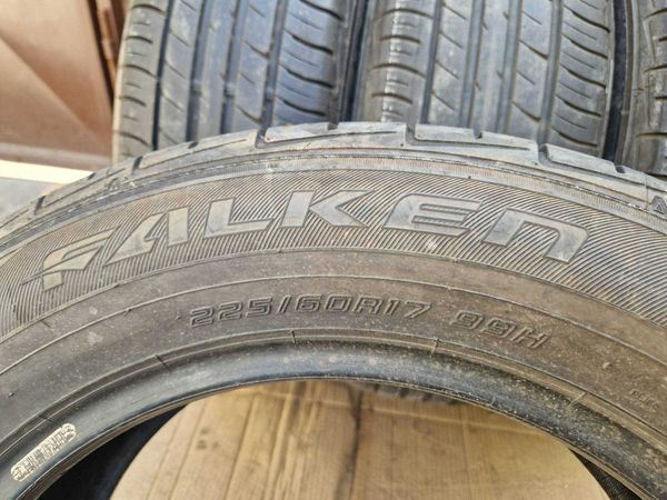 4 Falken R17 225/60
летни гуми
DOT4917