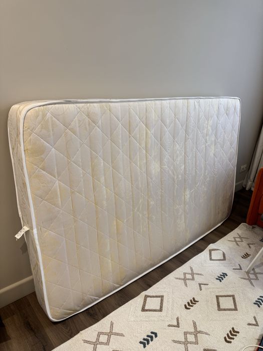 Продам матрас 1.2 на 2