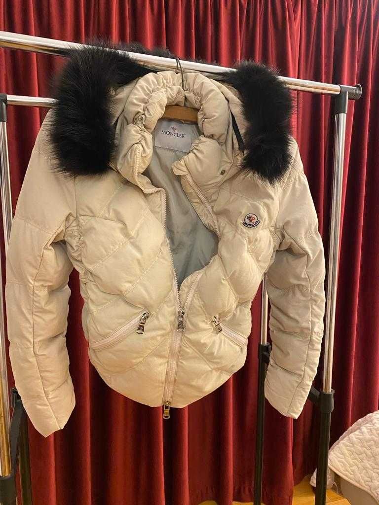 Geaca MONCLER originală