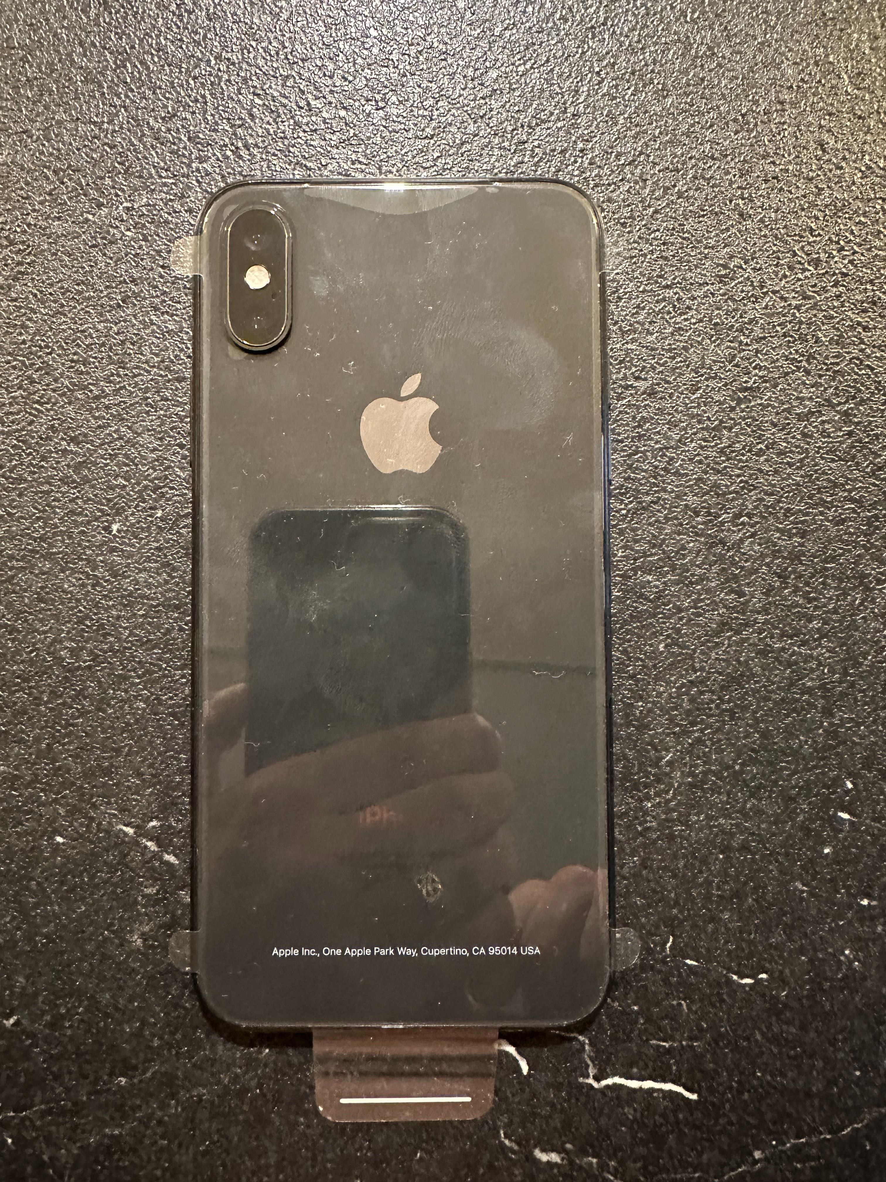 iPhone XS 64 GB Nou Garantie 2 ani Full Box